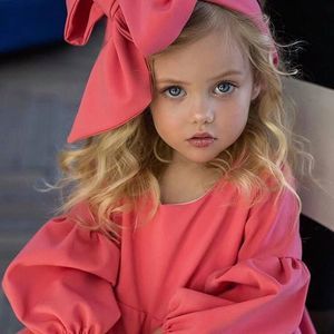 Meet your Posher, Farah